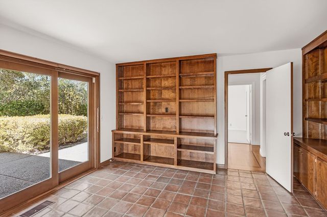 747 Westridge Drive, Portola Valley, CA 94028