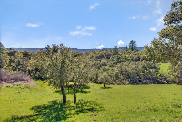 747 Westridge Drive, Portola Valley, CA 94028