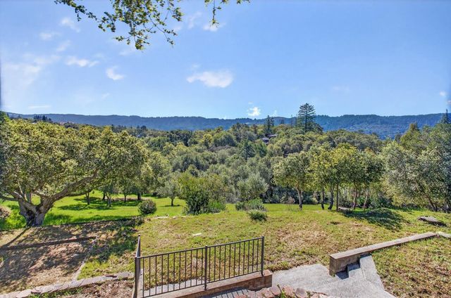 747 Westridge Drive, Portola Valley, CA 94028