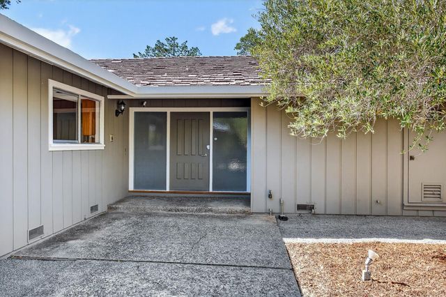 747 Westridge Drive, Portola Valley, CA 94028