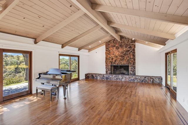 747 Westridge Drive, Portola Valley, CA 94028