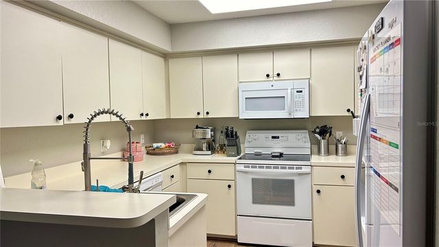 21423 KEATING WAY, Lutz, FL 33549