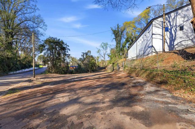 203 Caulder Circle, Spartanburg, SC 29306