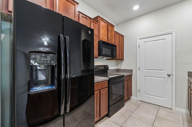 10687 LAKE MONTAUK DRIVE, Riverview, FL 33578
