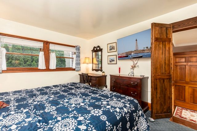 50 Rowland Street 1, Marblehead, MA 01945