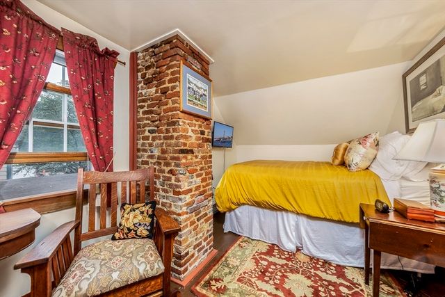 50 Rowland Street 1, Marblehead, MA 01945