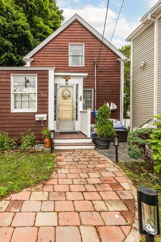 50 Rowland Street 1, Marblehead, MA 01945