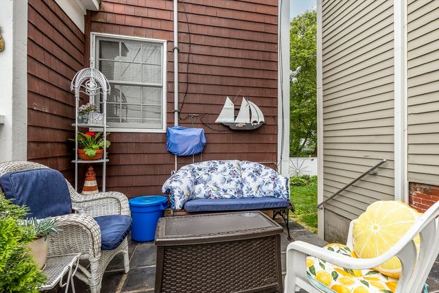 50 Rowland Street 1, Marblehead, MA 01945