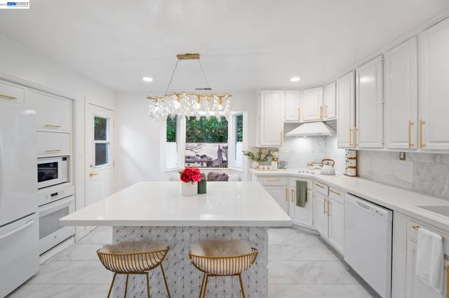 656 La Vista Rd, Walnut Creek, CA 94598