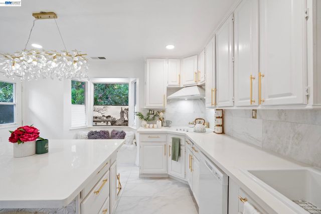 656 La Vista Rd, Walnut Creek, CA 94598