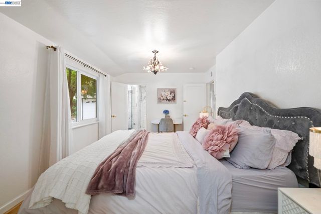 656 La Vista Rd, Walnut Creek, CA 94598