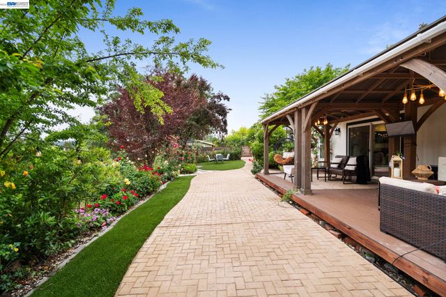656 La Vista Rd, Walnut Creek, CA 94598