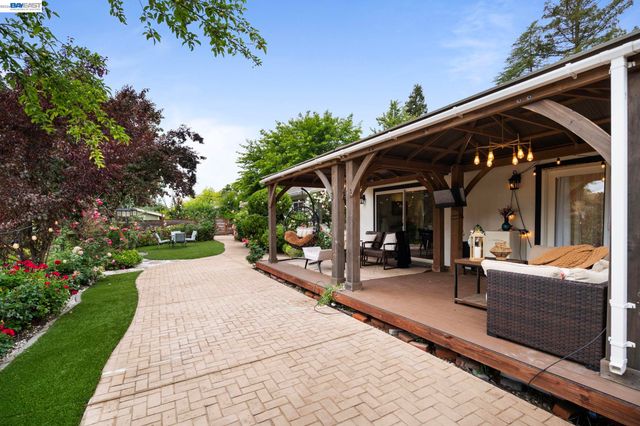 656 La Vista Rd, Walnut Creek, CA 94598
