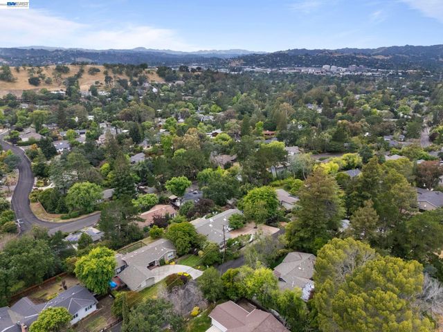 656 La Vista Rd, Walnut Creek, CA 94598