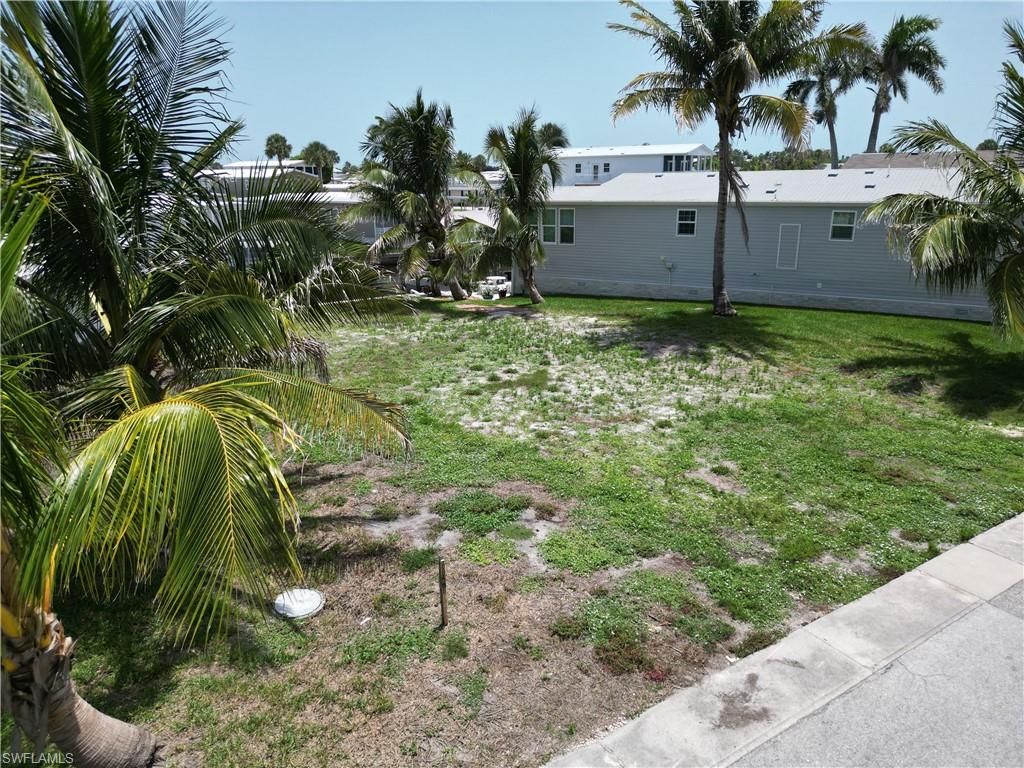 11271 Azalea LN, FORT MYERS BEACH, FL 33931 — photo 2