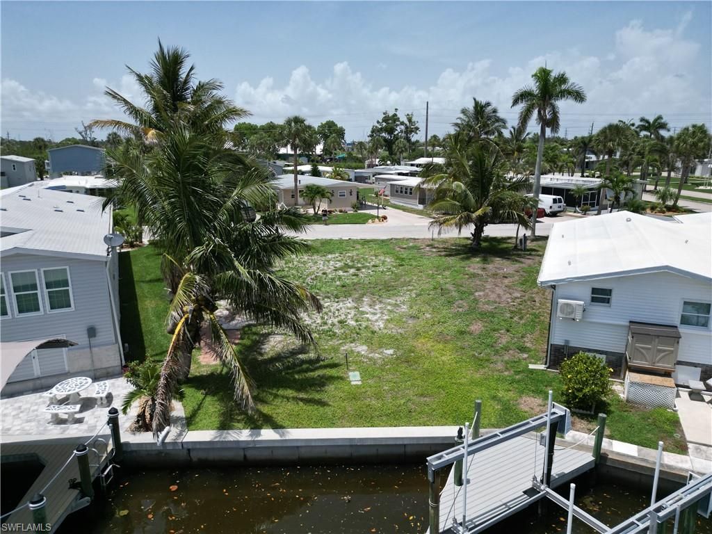 11271 Azalea LN, FORT MYERS BEACH, FL 33931 — photo 4