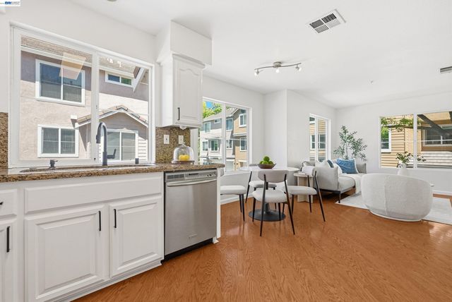 4551 Mangrove Dr 18, Dublin, CA 94568