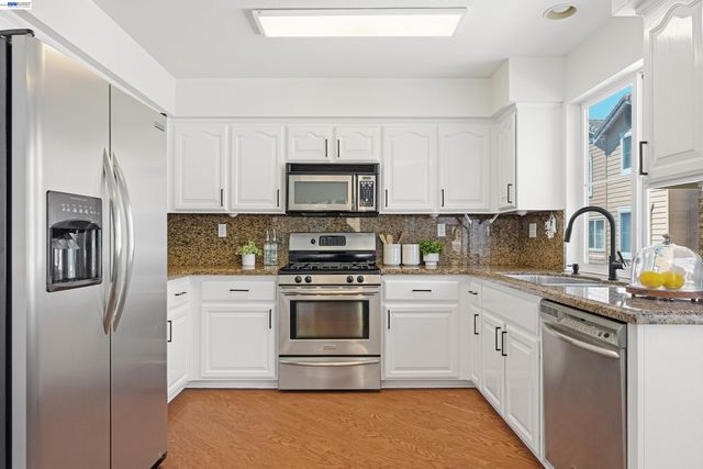 4551 Mangrove Dr 18, Dublin, CA 94568
