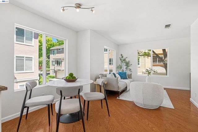4551 Mangrove Dr 18, Dublin, CA 94568