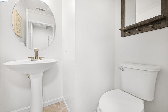 4551 Mangrove Dr 18, Dublin, CA 94568