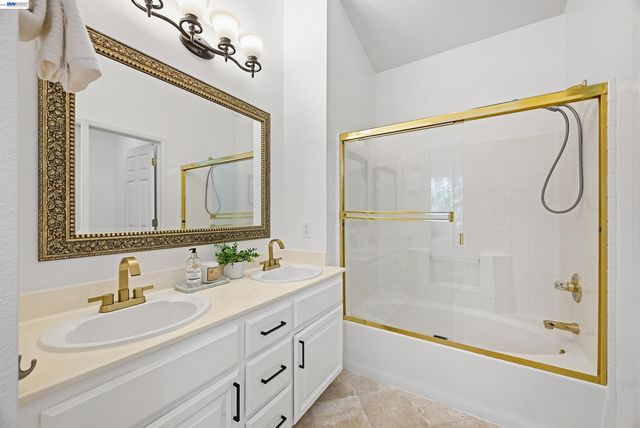 4551 Mangrove Dr 18, Dublin, CA 94568