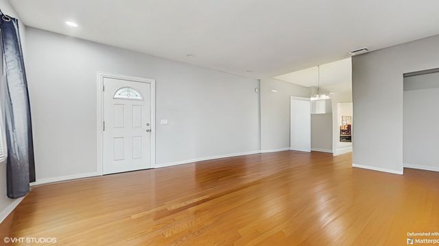 5021 W Grand Avenue, Chicago, IL 60639