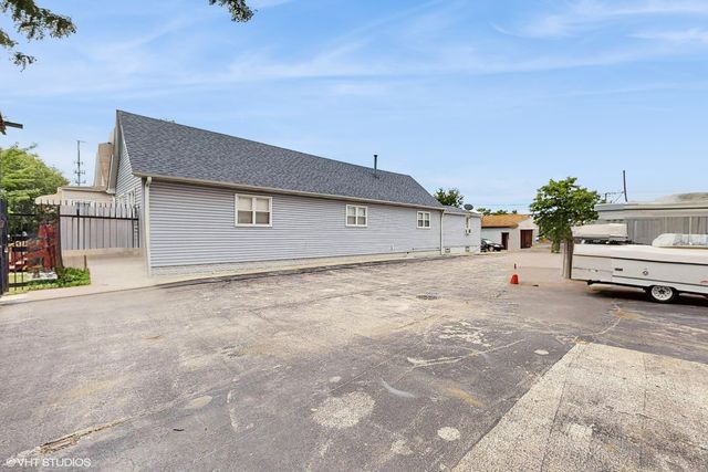 5021 W Grand Avenue, Chicago, IL 60639