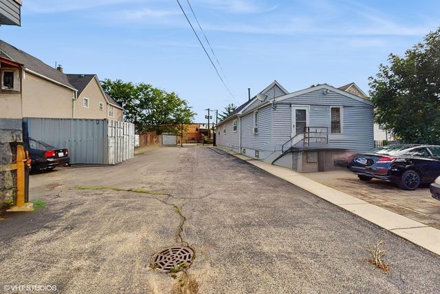 5021 W Grand Avenue, Chicago, IL 60639