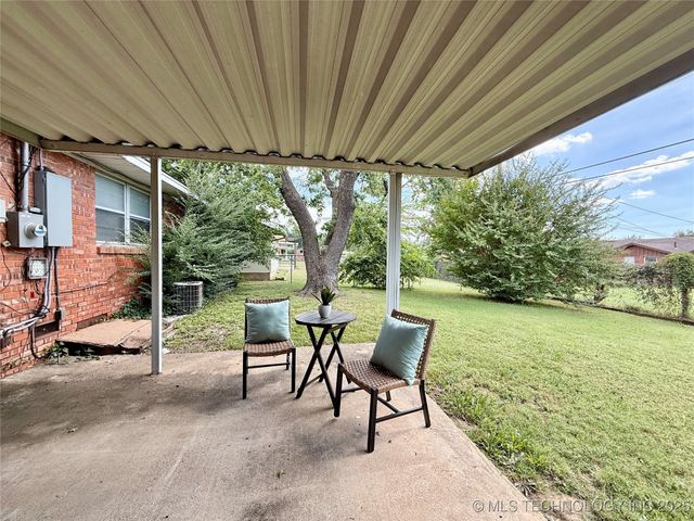 7424 E 30th Place, Tulsa, OK 74129