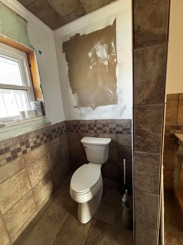 2139 S Shore Acres Road, Soddy Daisy, TN 37379