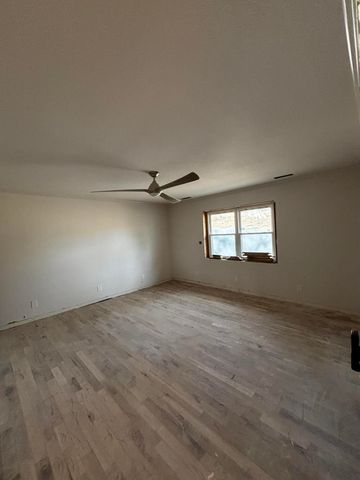 2139 S Shore Acres Road, Soddy Daisy, TN 37379