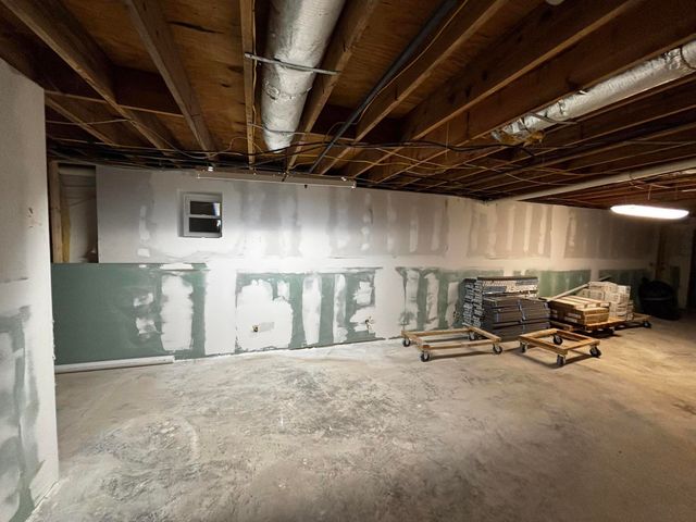 2139 S Shore Acres Road, Soddy Daisy, TN 37379