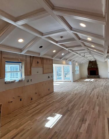 2139 S Shore Acres Road, Soddy Daisy, TN 37379