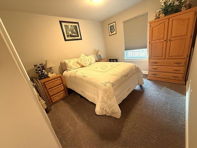 1779 NE 3rd Street NE, Redmond, OR 97756