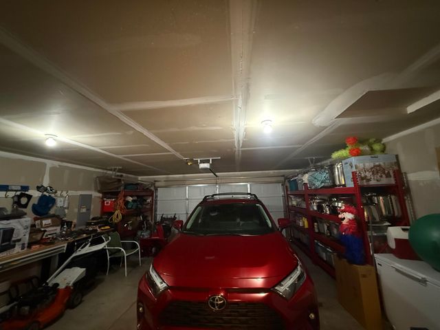 1779 NE 3rd Street NE, Redmond, OR 97756