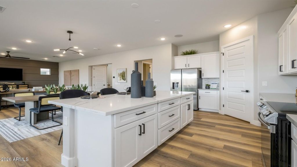 Image 12 of property listing at 12712 W CORONA Avenue, Avondale, AZ 85323