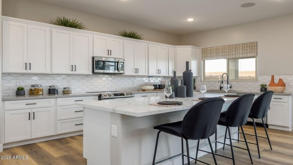 Image 14 of property listing at 12712 W CORONA Avenue, Avondale, AZ 85323