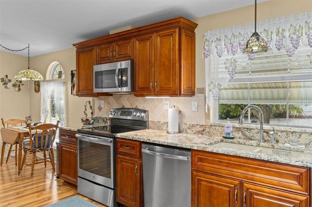 7340 DEVINE AVENUE, Brooksville, FL 34613