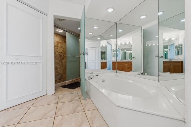 3600 Mystic Pointe Drive 513, Aventura, FL 33180