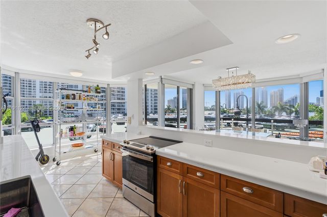 3600 Mystic Pointe Drive 513, Aventura, FL 33180