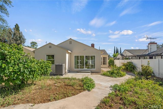 13739 Wyandotte, Van Nuys, CA 91405