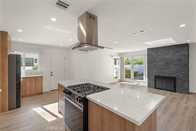 13739 Wyandotte, Van Nuys, CA 91405