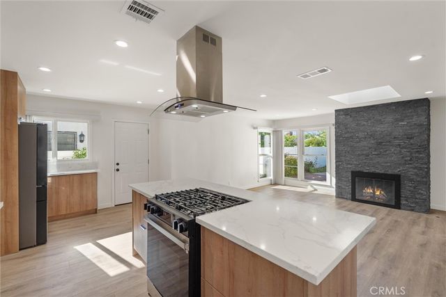 13739 Wyandotte, Van Nuys, CA 91405