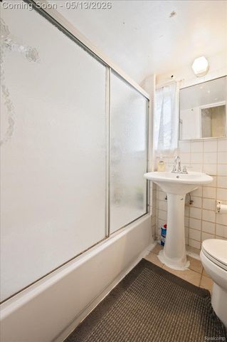 5039 Fredro Street, Hamtramck, MI 48212