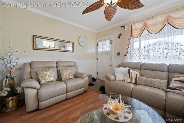 5039 Fredro Street, Hamtramck, MI 48212