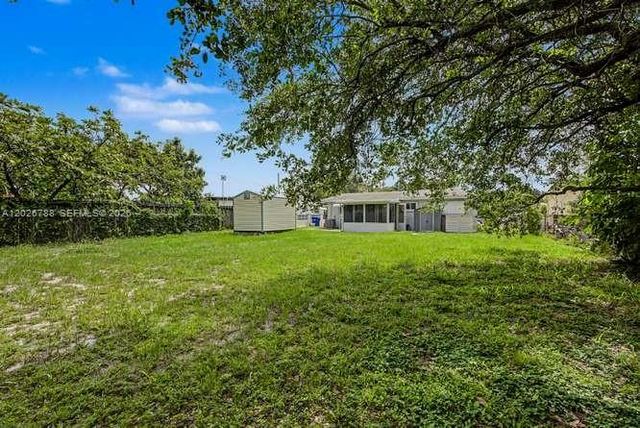 2000 N 58th Avenue, Hollywood, FL 33021