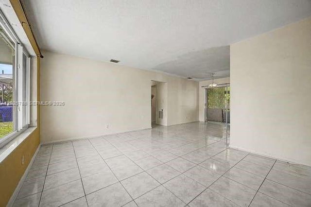 2000 N 58th Avenue, Hollywood, FL 33021