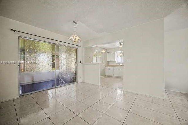 2000 N 58th Avenue, Hollywood, FL 33021