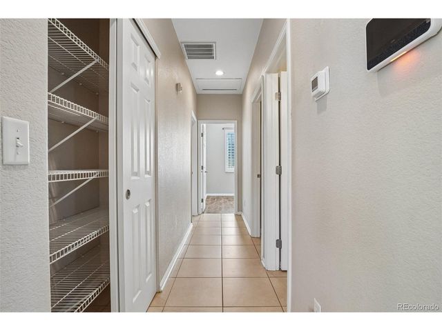 21749 E Jarvis Pl, Aurora, CO 80018