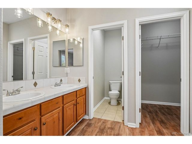 21749 E Jarvis Pl, Aurora, CO 80018